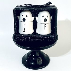 Rae Dunn Halloween Ghost Salt&Pepper shakers